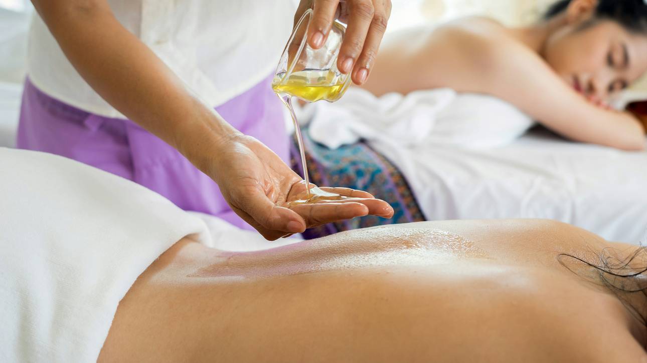 Couples massage